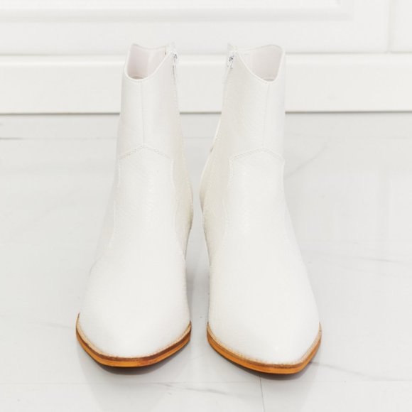 🌟NEW, CHIC*- MMShoes Watertower Town Faux Leather Western Boots OFFERS WELCOME - Picture 4 of 7